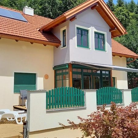 Ferienhaus Manuela Velden am Woerthersee Exterior photo