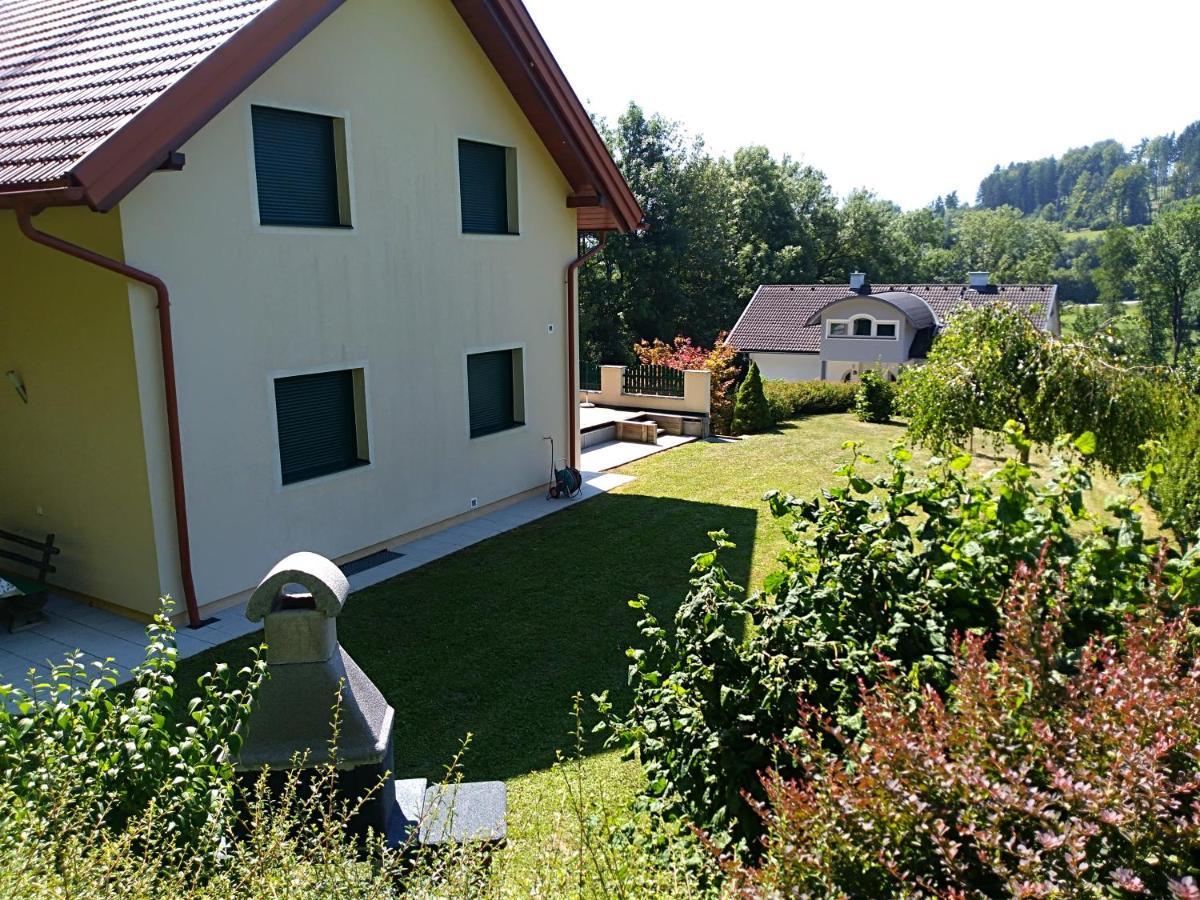Ferienhaus Manuela Velden am Woerthersee Exterior photo
